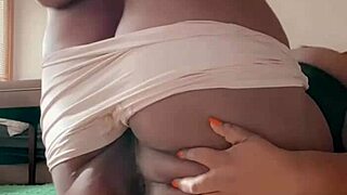 Horny Bbw Housewife Shows Sexy Body!