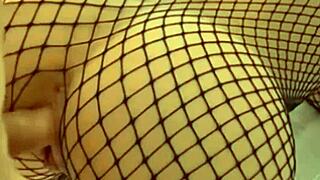 Me encanta calentarle la polla antes de follar