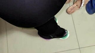 me cojo a la sirvienta?