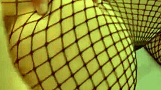 Me encanta calentarle la polla antes de follar