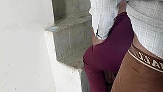 On Teddy Day, I Slapped My Girlfriend's Pussy Through Her Pants and Cummed on Her Ass