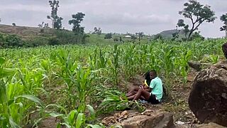 We went to the ranch to worship big tits and fuck curvy ass 😍