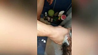 cuerpo sexy en la ducha