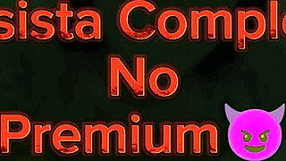 Alguém afim de ser um corno mansinho enquanto ela fode na cama molhada?