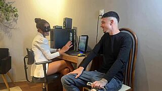 i, the secretary, passionately fuck the employee without protection