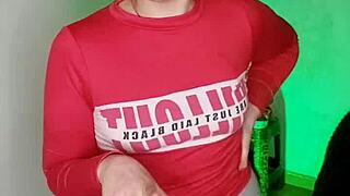 Descubro A Mi Novio Pajeandose Con Mi Gemela Le Dara El Cuero