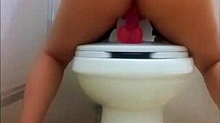 Petite girlfriend sends homemade masturbation video to boyfriend, but it gets leaked online