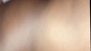 Teen swallows fingers before homemade fucking