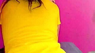 does ivonechilee give it in the ass? i sit on his dick