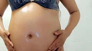 Bluee Masturbates Pregnant For You!