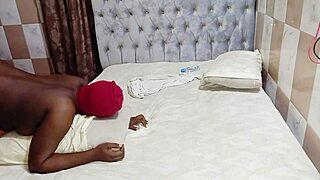 Pounding my girlfriend calmly 😏