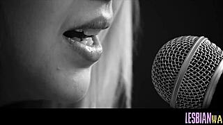 cute teen eats out lesbian friend in tribbing session