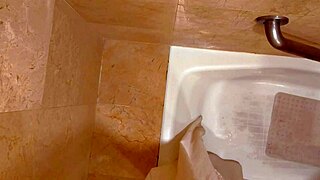 caught stepsister masturbating in the bath with toys 😏