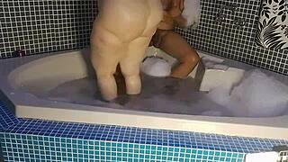 Vivi Guedez is at the motel, getting naughty