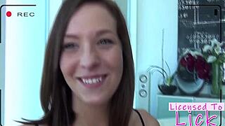 Dia Del Rose licks Molly Manson's pussy and finds it wonderful