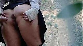 Puta Caliente Recibe Leche Y Nalgadas Creampie Al Aire Libre