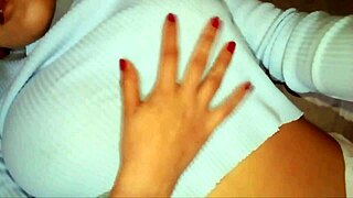 Colombian schoolgirl in skirt sends intimate video to boyfriend at party