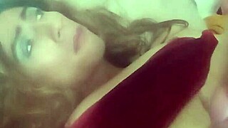 The movements of these hips hold the pleasure