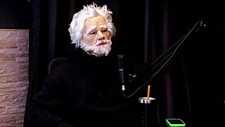 Morena com os lindos peitos de fora se exibindo fala que é mais seletiva não faz sexo anal e a sentada em um gordinho alice vasconcelos watch on sheer red