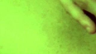 big pussy lips get stretched in this intimate show