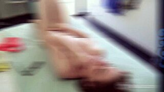 yanks cutie jessica masturbates solo