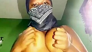 She was horny and played with her pussy