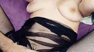 i'm this beautiful mature submissive with fire inside, loving anal doggystyle.