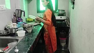 Indian Sali's Intense Home Sex Orgasm