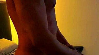 kalena mitrak cavalgando e mamando leitinho