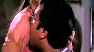 Amateur Blonde Gets Hammered In Her Deep Hole