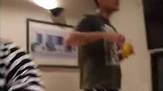 Llego la puta para un trio salvaje 😈