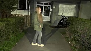 街でポルノスターのComatozzeに会って、ラッキーになるチャンス？