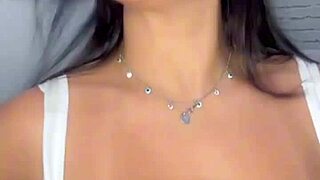 feeling so aroused by this sexy latina's jerk off instructions and dirty talk, which one do you prefer?