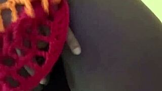 Homemade amateur ebony cums easy squirt solo then dildo 😏