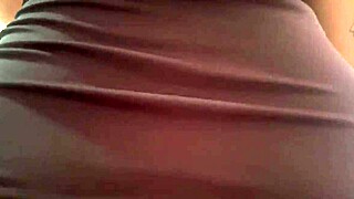 I Can't Stop Masturbating While Watching My Stepsister