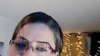 i'm zaramontoyareal, a horny perverted secretary in doggystyle fucking with toys