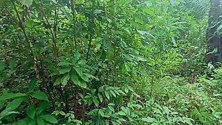 New Porn King Meets Amateur Bbw Goddess in the Bush