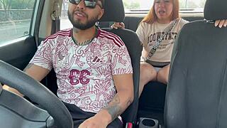 Masturbando a taxista en la calle
