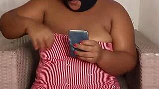 Crente safada da bunda grande e buceta gostosa foi ler a bíblia e ficou com tesão 😏