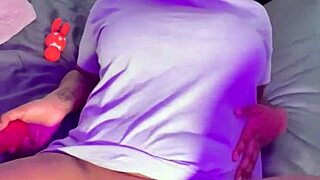 Seducing baby daddy who craves squirting wet pussies