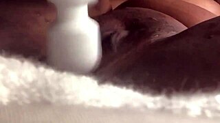 Watch this sexy babe masturbate her juicy pussy to screaming orgasm!