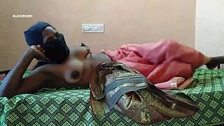 AUNT'S THIRSTY SMOOTH PUSSY GETS FINGERED