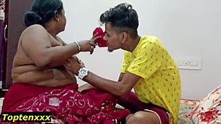 desi bhabhi fucking with 18yrs boy!