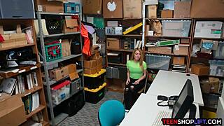 I the teen shoplifter wanna get caugh by security guard