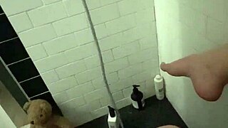 Arab Porn-Young 18+ Elite Saudi Girl Masturbates Her Tight Teen 18+ Pussy In Shower