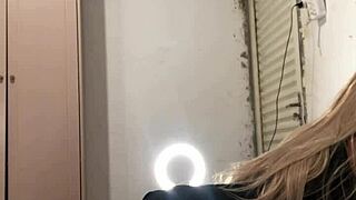 Comeu o cu da pequena inteada minha mulher saiu pra dar o cu e me deixou sozinho com ela sex toy