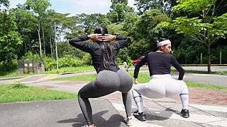 my trainer fucks my ass