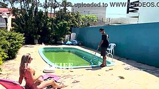 esperei o marido sair para dar pro limpador de piscina completo no red e sheer