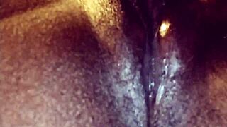 up close ebony pussy licking leads to orgasm 😍