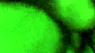 Minha amiga rebolando na minha rola at� eu soltar o leitinho dela.